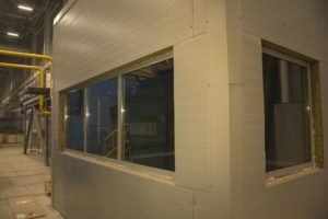 Противопожарное окно нестандартного размера / серия FRM5116